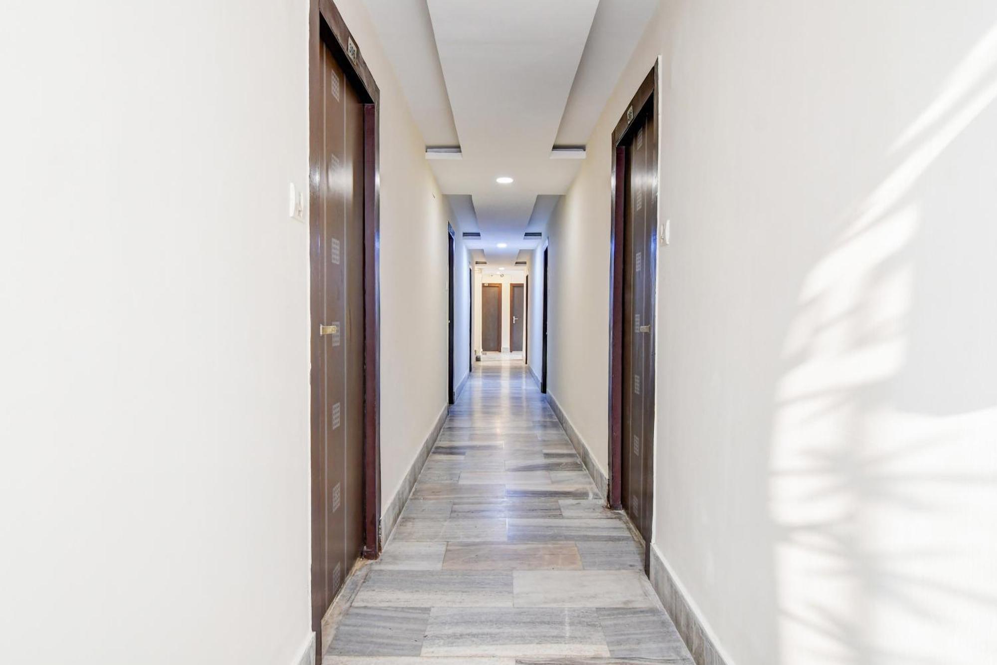 Super Hotel O Sarat Bose Road Formerly Shree Guest House Kalkutta Exterior foto